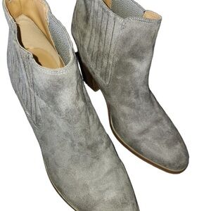 Nine West Light Gray Ankle Booties